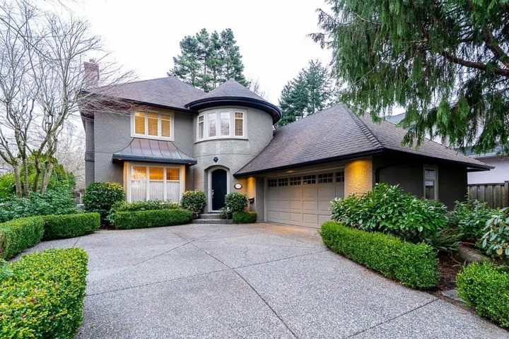 12570 18 AVENUE, Surrey, British Columbia V4A1V7