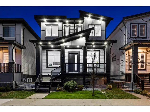 16717 15A AVENUE, Surrey, British Columbia V3S9X7