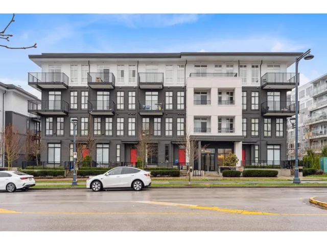 210 13933 105 BOULEVARD, Surrey, British Columbia V3T0R6