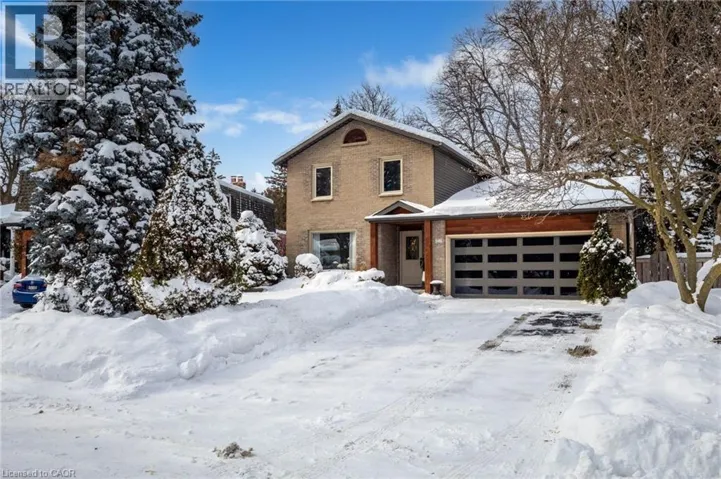 946 NORA Drive, Burlington, Ontario L7T3E8