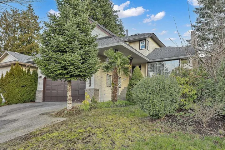 6378 S 124 STREET, Surrey, British Columbia V3T1P4