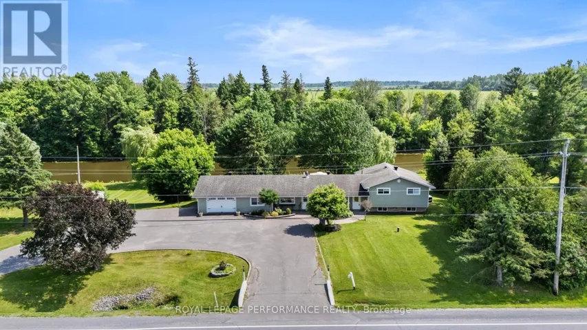 1430 NOTRE DAME STREET, Russell, Ontario K0A1W0