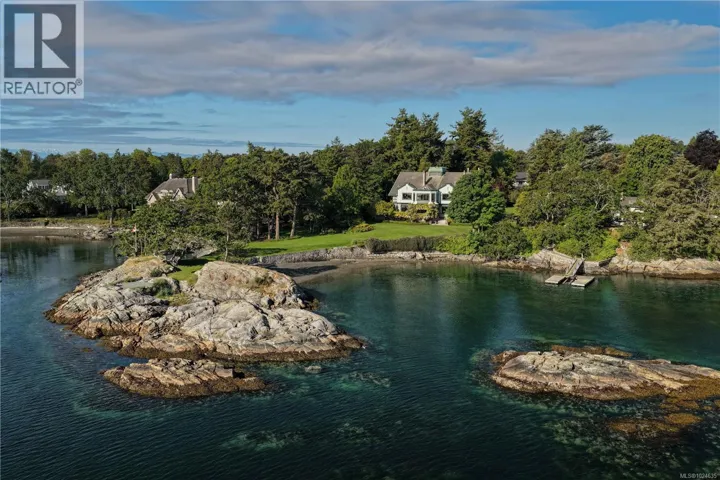 3175 Beach Dr, Oak Bay, British Columbia V8R6L7