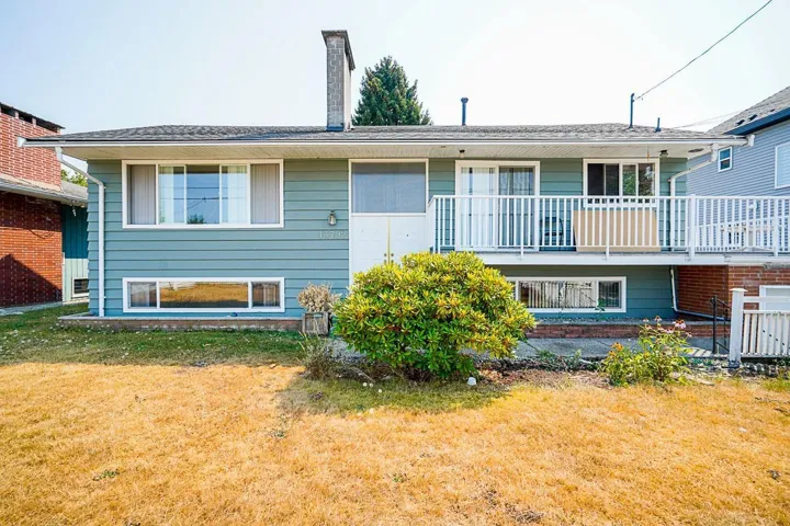 13792 112 AVENUE, Surrey, British Columbia V3R2G3