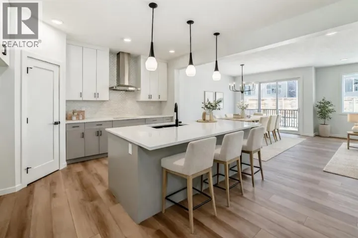 25 Starling Place NW, Calgary, Alberta T3P2V6