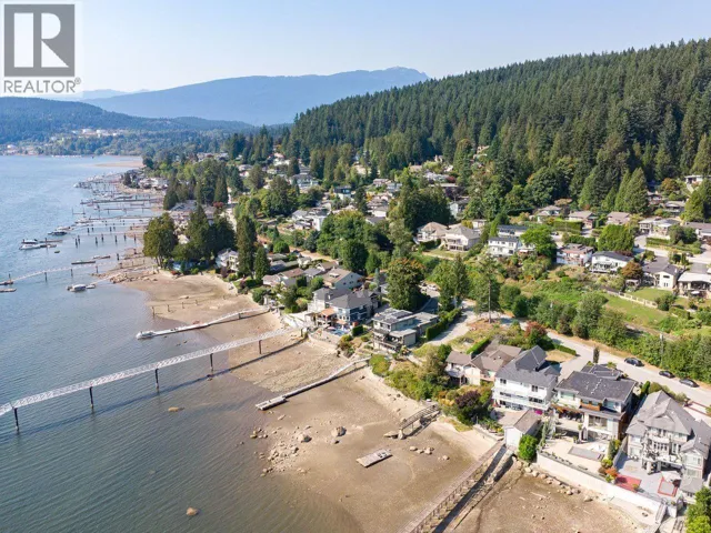 668 ALDERSIDE ROAD, Port Moody, British Columbia V3H3A5