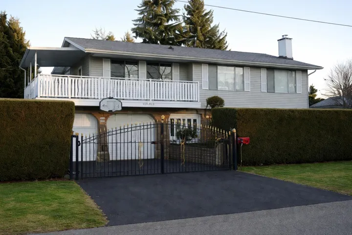 13131 92 AVENUE, Surrey, British Columbia V3V1H5
