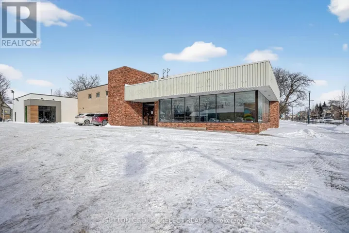 812 DUNDAS STREET, London East (East G), Ontario N5W2Z7