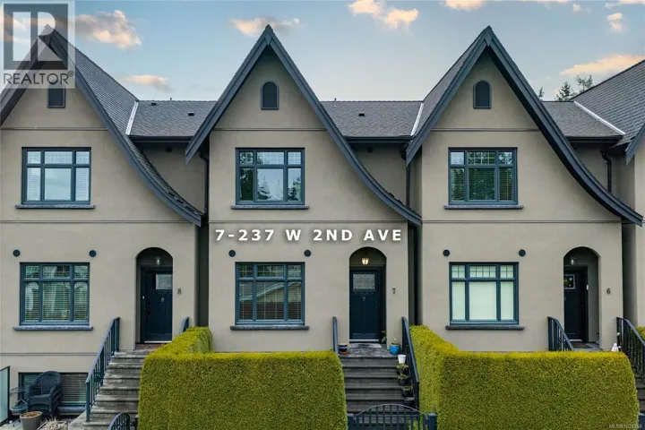 7 237 Second Ave W, Qualicum Beach, British Columbia V9K2S5