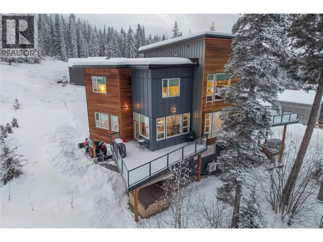 1637 THompson Crescent, Golden, British Columbia V0A1H2