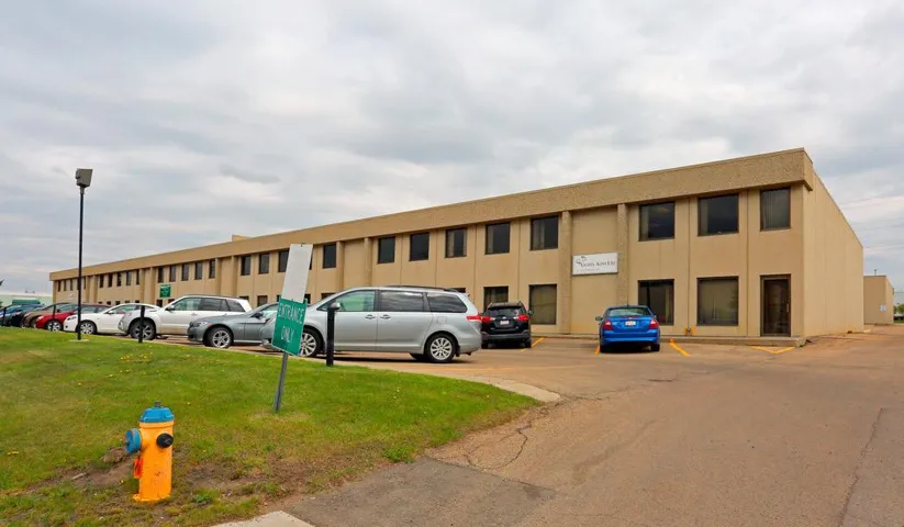 Unit 3817 3807 98 St NW, Edmonton, Alberta T6E5V4
