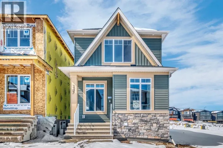 247 Annette Villas NW, Calgary, Alberta T3R2K5