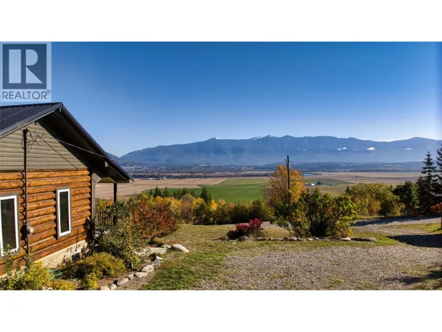 1017 Simmons Road, Creston, British Columbia V0B1G7
