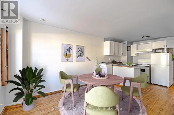 165 1/2 OLIVE AVENUE, Oshawa (Central), Ontario L1H2P1