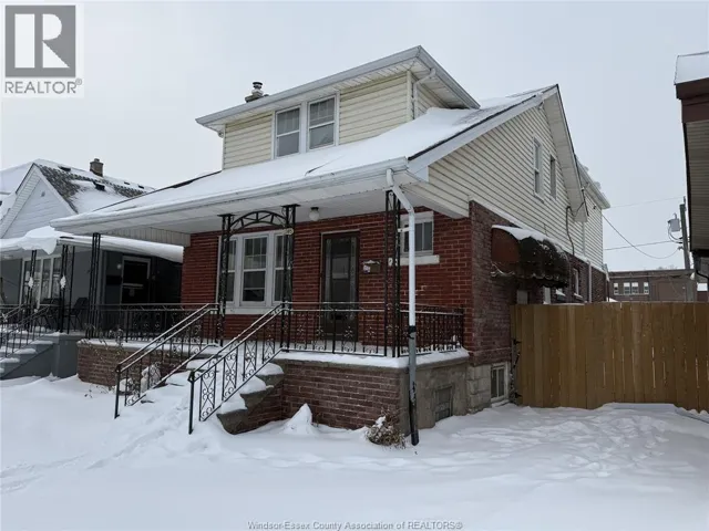 1385 PARENT AVENUE, Windsor, Ontario N8X4J4