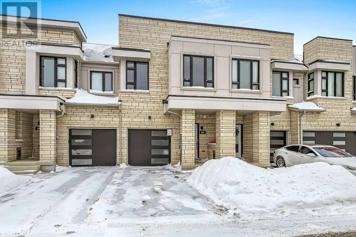 42 - 106 CASPIAN SQUARE, Clarington (Bowmanville), Ontario L1C7G3