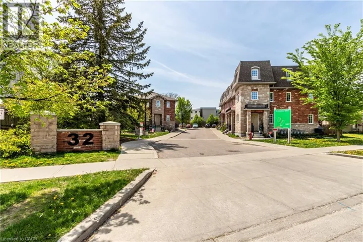 32 ELMSDALE Drive Unit# 3B, Kitchener, Ontario N2E1H6