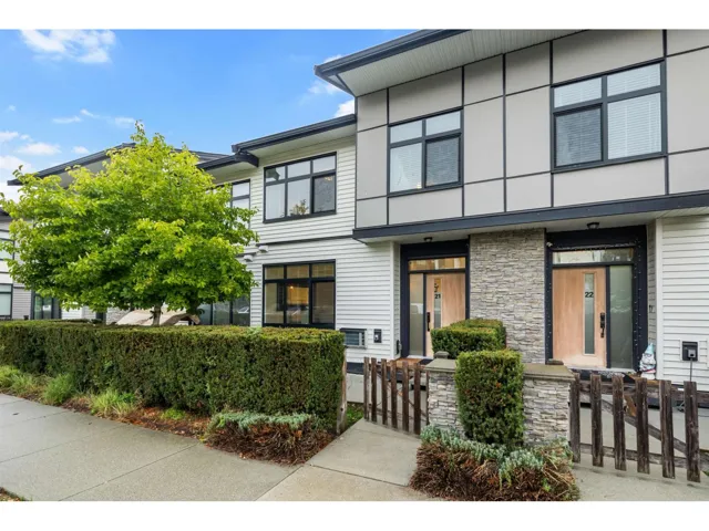 21 14057 60A AVENUE, Surrey, British Columbia V3X0J2