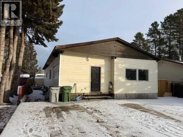 7106 South Glen Avenue, Edson, Alberta T7E1M9