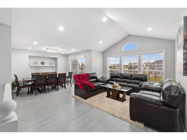 31165 SIDONI AVENUE, Abbotsford, British Columbia V2T5J8