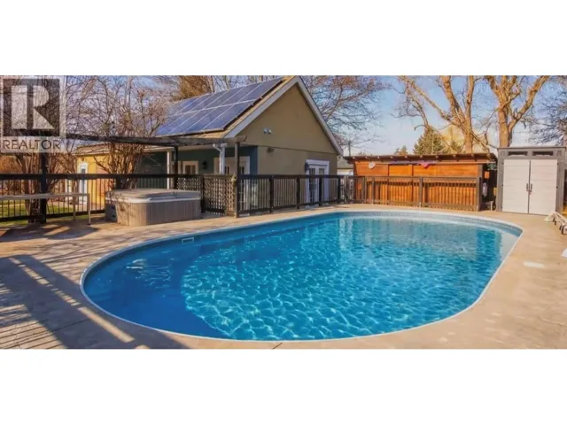 410 Upper Bench Road N, Penticton, British Columbia V2A8T4
