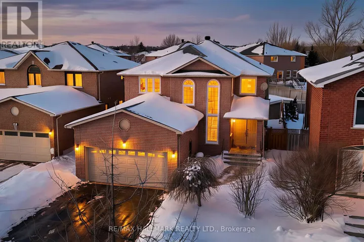 32 LENO MILLS AVENUE, Richmond Hill (Devonsleigh), Ontario L4S1J6
