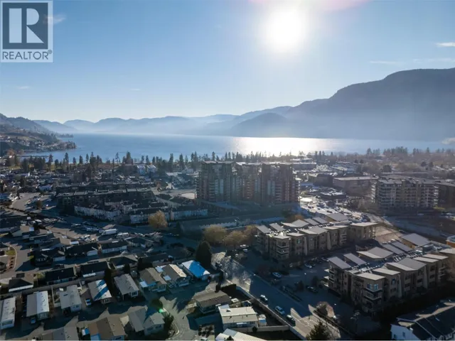 3313 WILSON Street Unit# 404, Penticton, British Columbia V2A8J3