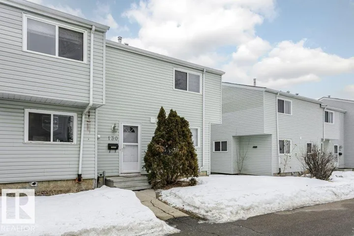 130 DICKINSFIELD CO NW NW, Edmonton, Alberta T5E5V8