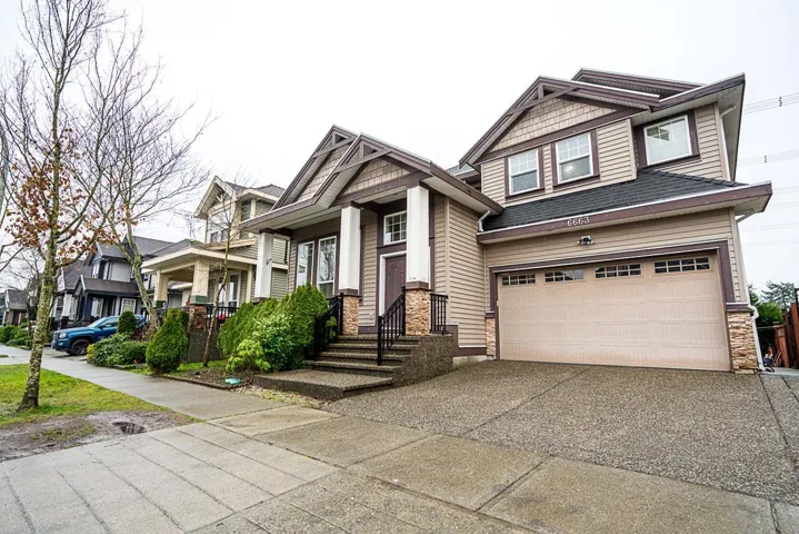 6663 125A STREET, Surrey, British Columbia V3W1V7