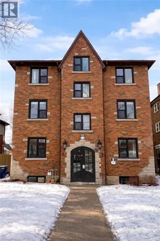 112 MARGARET Avenue, Kitchener, Ontario N2H4H6