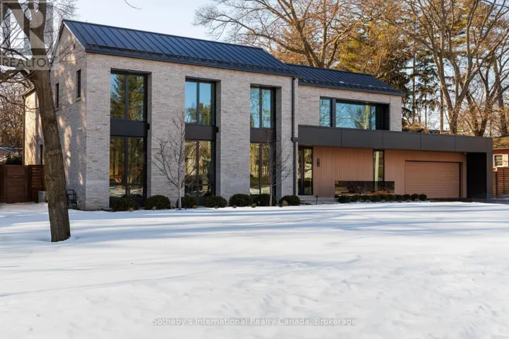 222 BURGUNDY DRIVE, Oakville (MO Morrison), Ontario L6J4G1