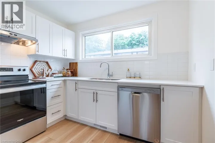 63 WOODMAN Drive N, Hamilton, Ontario L8H2M6