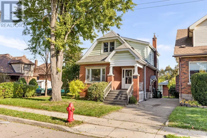 263 HOUGHTON AVENUE S, Hamilton (Delta), Ontario L8K2N4