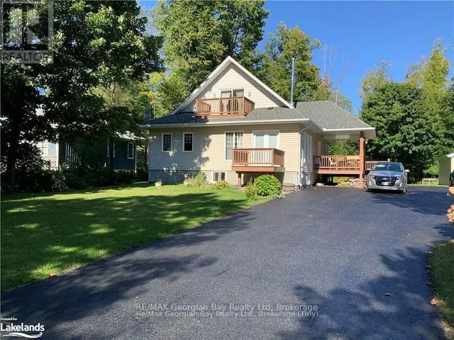 139 TROUT LANE, Tiny, Ontario L9M0J1