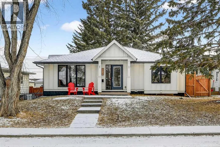 2720 41 Street SW, Calgary, Alberta T3E3K6