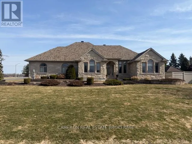 18105 FARLINGER DRIVE, South Glengarry, Ontario K6H5R5