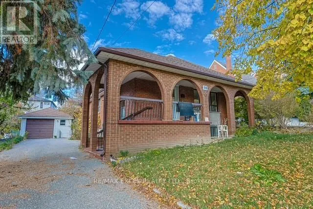 90 FLAMBOROUGH DRIVE E, Toronto (Brookhaven-Amesbury), Ontario M6M2R8