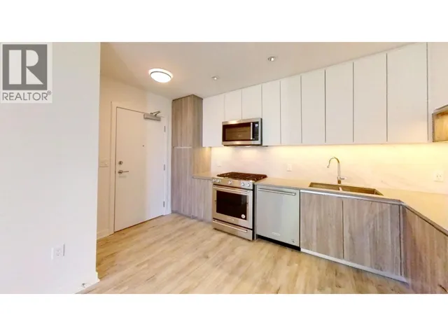 4XX 8940 UNIVERSITY CRESCENT, Burnaby, British Columbia V5A0E7