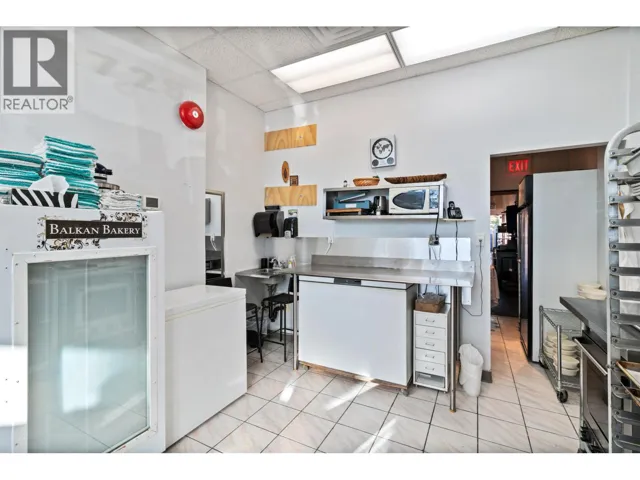 5728 TYNE STREET, Vancouver, British Columbia V5R4L6
