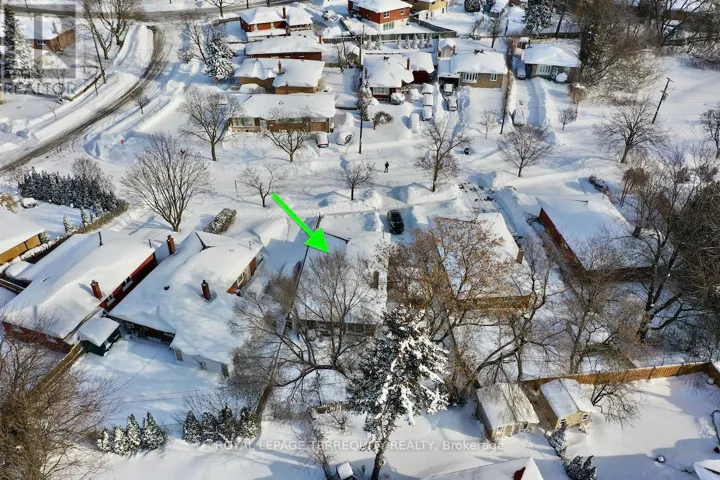 138 JANRAY DRIVE, Toronto (Woburn), Ontario M1G1Y9