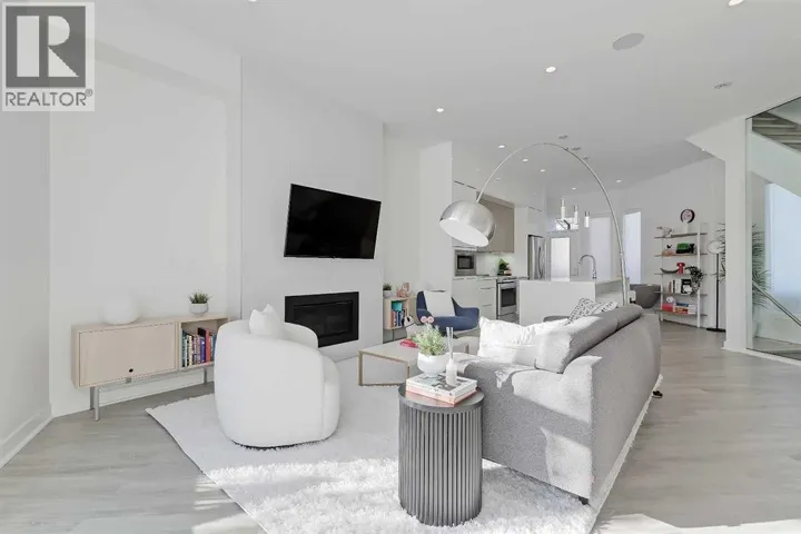 454 15 Avenue NE, Calgary, Alberta T2E4Z8