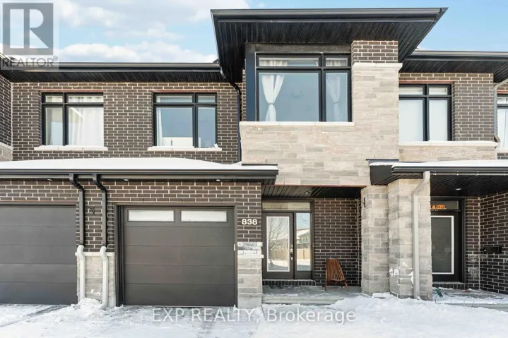 838 CLAPHAM TERRACE, Ottawa, Ontario K2S2N8