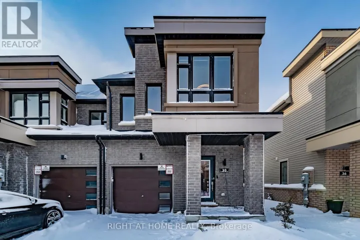 30 CASPIAN SQUARE, Clarington (Bowmanville), Ontario L1C7G3