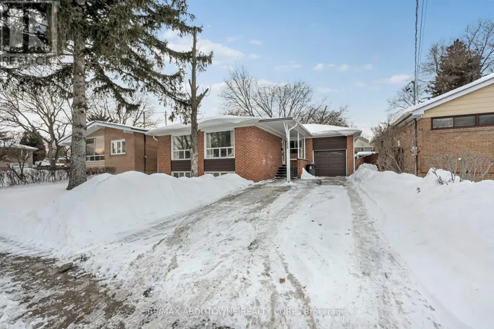 150 THISTLE DOWN BOULEVARD, Toronto (Thistletown-Beaumonde Heights), Ontario M9V1K1