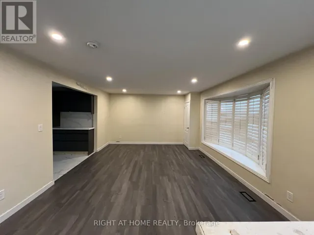 1560 EVANGELINE DRIVE, Oshawa (Lakeview), Ontario L1J3T2