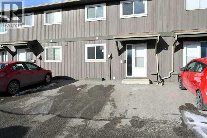 213, 5340 17 Avenue SW, Calgary, Alberta T3E6M3