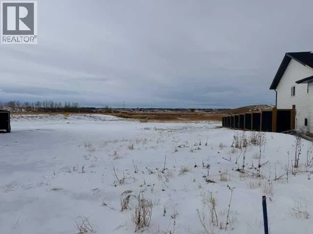 34 Parlby Crescent, Lacombe, Alberta T4L0J9