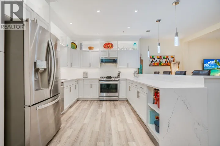 3996 Beach Avenue Unit# 202, Peachland, British Columbia V0H1X1