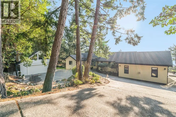 2405 Chain Way, Nanoose Bay, British Columbia V9P9G2