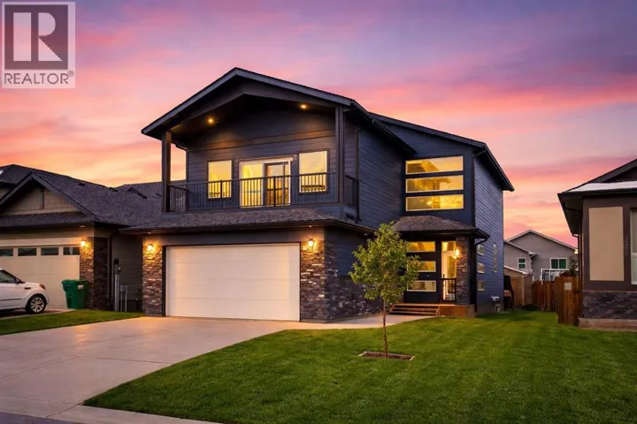 332 Rivergrove Chase W, Lethbridge, Alberta T1K8E8